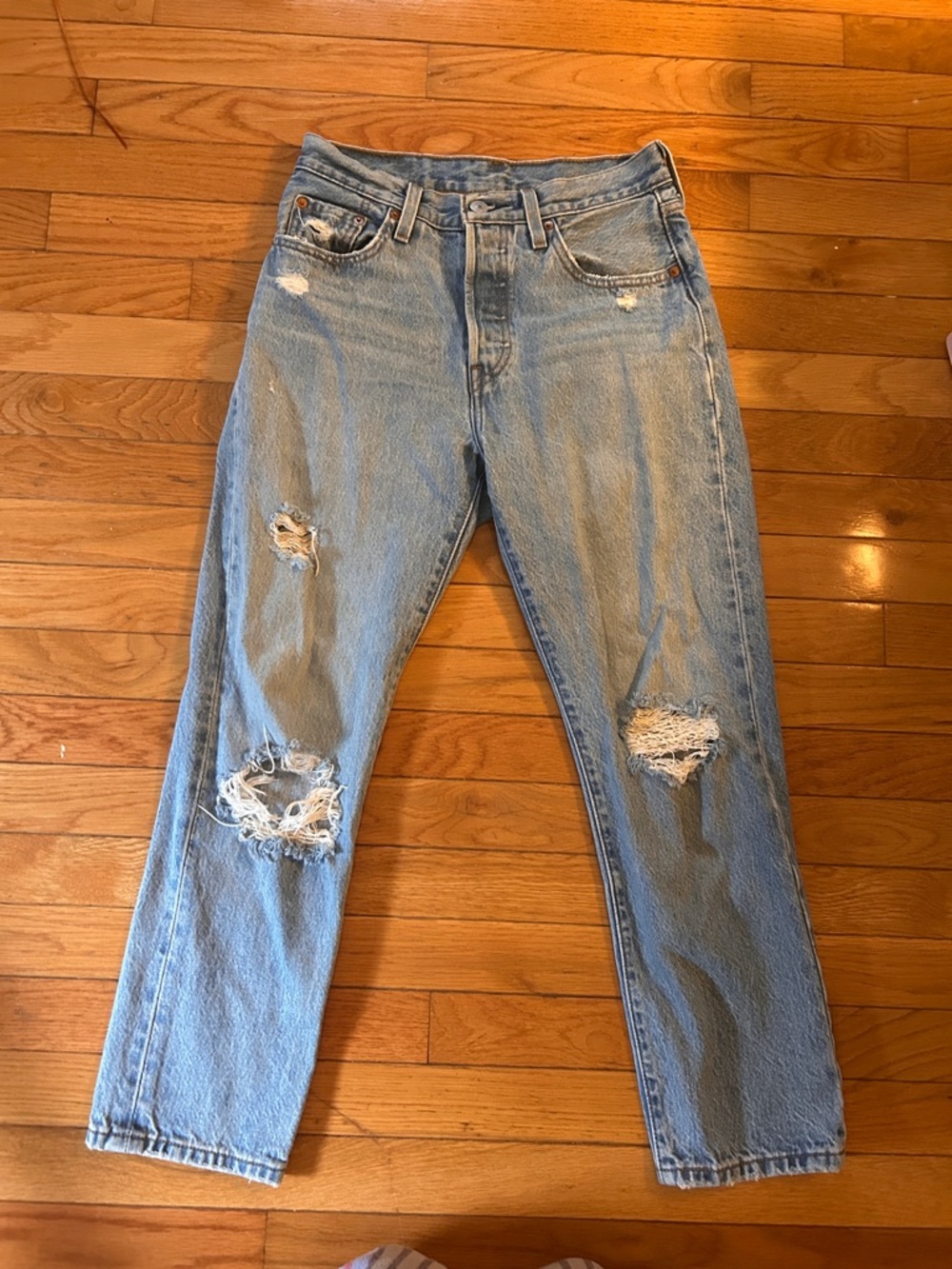 Levi's Women’s Light Blue Straight Leg Jeans - Picture 2 of 4